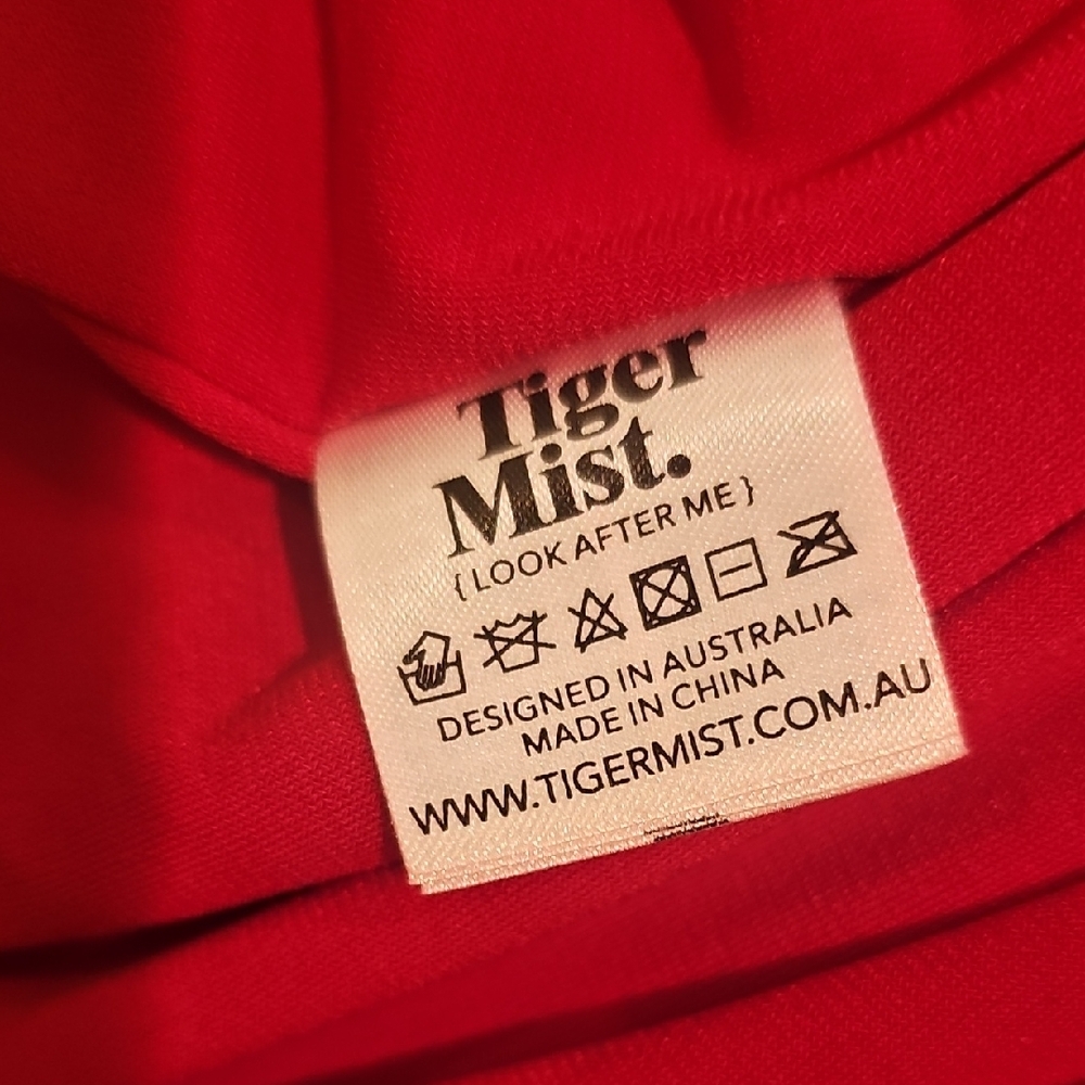 Tiger Mist Vibrant Red Garment - Picture 5 of 13